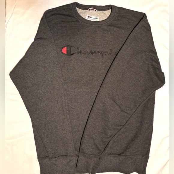 (M) CHAMPION DARK GRAY LONG SLEEVED SWEATSHIRT - Picture 1 of 9